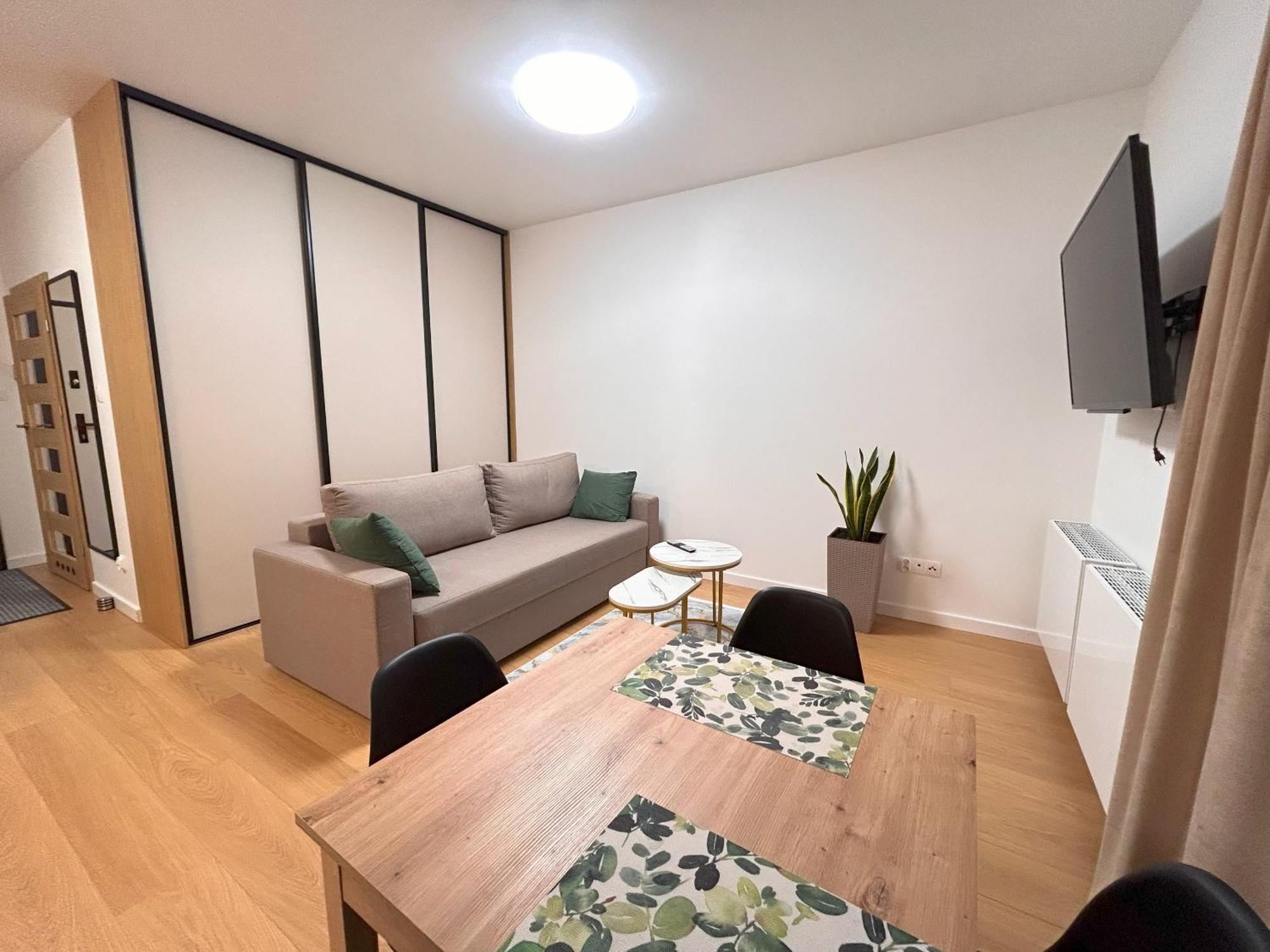 Apartmentprestige Central Station Krasków Eksteriør bilde